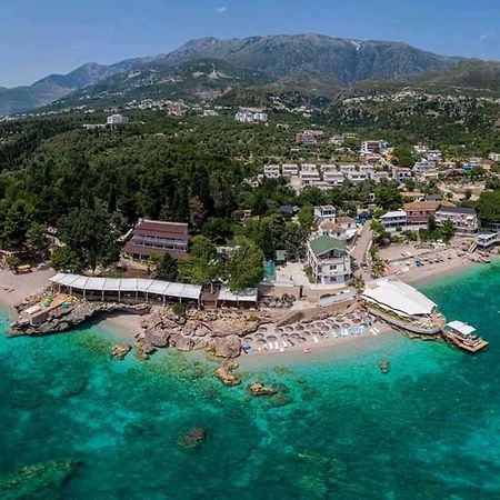 Guesthouse Riviera "Xh&M" Dhërmi Esterno foto